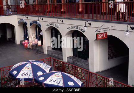 Die Candle Store, Bars und Geschäfte in Covent Garden Piazza, London England UK Stockfoto