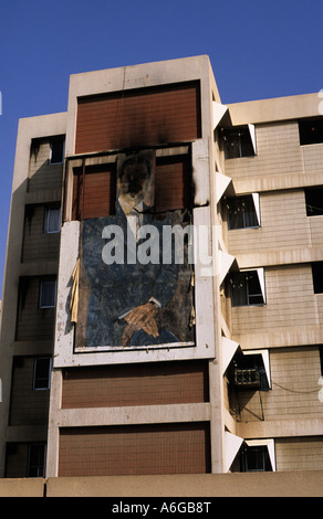 Bagdad-Irak 2003 Defaced Porträt von Saddam Hussein Stockfoto