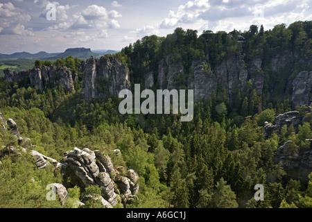 Landschaft-Bastei in Elbe Sandstein, Deutschland, Nationalpark Saechsische Schweiz Stockfoto