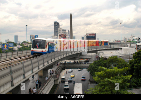 Thailand, Bangkok Skytrain, eine Schiene basiert Nahverkehrssystem, Sieg Station. Stockfoto