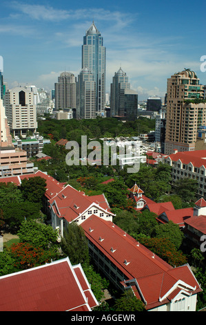 Thailand, Bangkok mehr und mehr Hochhäuser in der Sukhumvit Gegend. Stockfoto