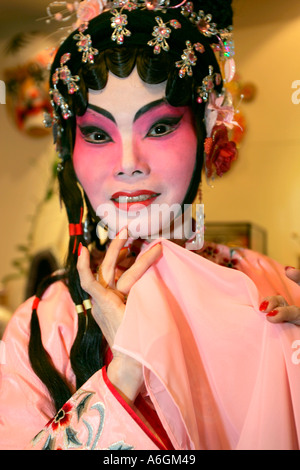 Chinesische Oper-Darsteller Chinese Theater Kreis Singapur Stockfoto