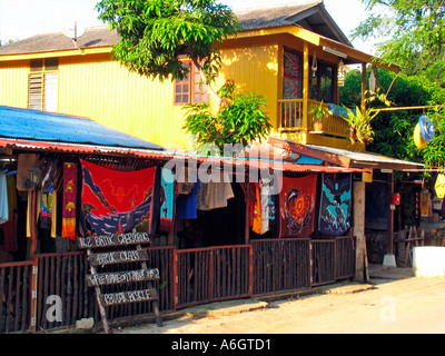 Batik Anzeige Haupt Straße Cherating Malaysia Stockfoto