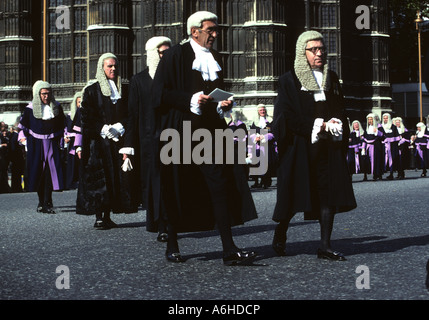 Jährliche Prozession der Richter von Westminster Abbey, The House Of Lords, London nach Gottesdienst Benning Recht Begriff markieren Stockfoto