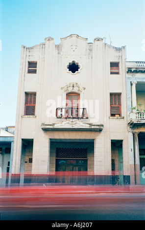 Kino Kuba Architektur Weltstädte. Schöne Gebäude der Stadt von Havanna in Kuba zentrale Lateinamerika. Geschichte Reisen zentrale Lateinamerika Stockfoto