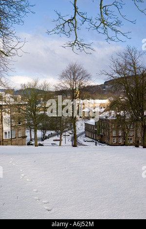 Old Hall Hotel und Buxton Pavilion Gardens im Winter Stockfoto