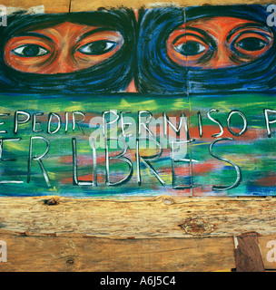 Terrorismus-Graffiti in San Cristobal De Las Casas in Chiapas in Mexiko in Mittel-und Lateinamerika Stockfoto