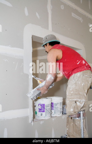 Gastarbeiter Anwendung Trockenbau Joint Verbindung Gebäude 1 Stockfoto