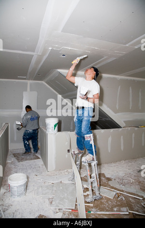 Gastarbeiter Anwendung Trockenbau Joint Verbindung Gebäude 1 Stockfoto