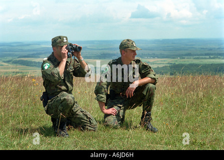 Polnischen Grenze Wache Offiziere an der polnisch-ukrainischen Grenze, Nowe Sady, Polen Stockfoto