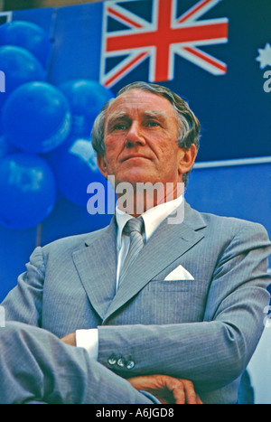 Der ehemalige australische Premierminister Malcolm Fraser (1975–1983) fotografierte bei einer politischen Kundgebung in Sydney während eines Wahlkampfes in Sydney 1983 Stockfoto