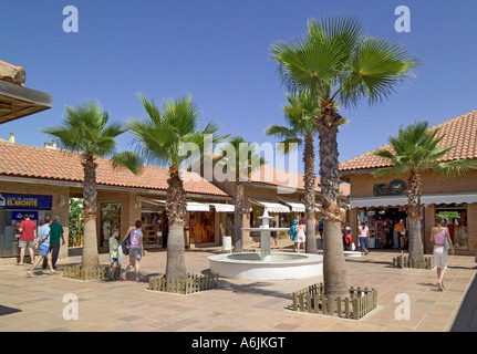 Spanien Costa De La Luz, Islantilla, zentralen Platz im Einkaufszentrum Stockfoto