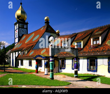 AT - Steiermark: St.-Barbara-Kirche von Friedensreich Hundertwasser in Köflach Stockfoto