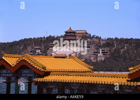 Longevity Hill, Kunming-See & Turm der buddhistischen Weihrauch Sommerpalast UNESCO World Heritage Beijing Peking China Asien Stockfoto