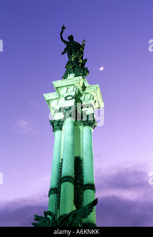 Statue von Mariscal Sucre Führer der ecuadorianischen Unabhängigkeit in der Plaza De La Independencia von Quito Ecuador Stockfoto