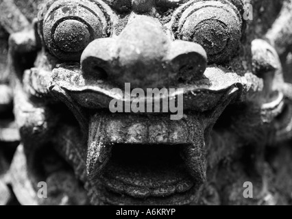 Steinbildhauen auf Gebäude Neka Art Musuem, Ubud, Bali, Indonesien Stockfoto