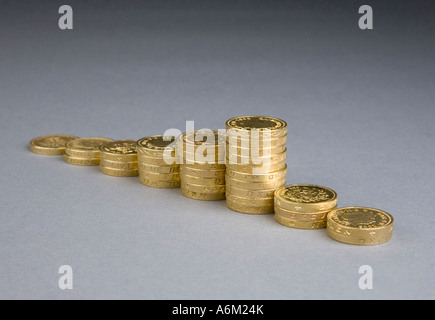Münzen angeordnet, um grafisch anzeigen Stockfoto