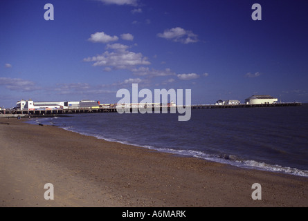 Clacton Pier West Strand Clacton auf Meer Essex entnommen Stockfoto