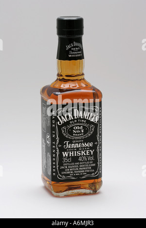 Jack Daniels alten Zeit Nr. 7 sieben Marke Tennessee Whiskey Geist Alkohol Alkohol Beweis pur trinken betrunken catering bar Pub-Detail Stockfoto