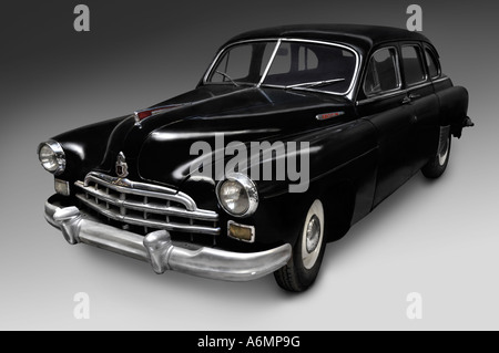 Schwarz-GAZ-12 ZIM 1955 Jahr Sowjetregierung Retro-Auto Stockfoto