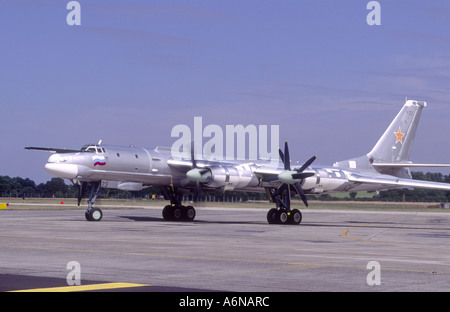 Tupolew TU-95/142 Bear sowjetische zerstreute Überwachung.   GAV 2272-237 Stockfoto
