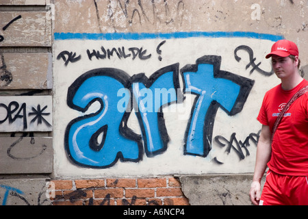 Rio-Graffiti ich - Boy in Schuss Stockfoto
