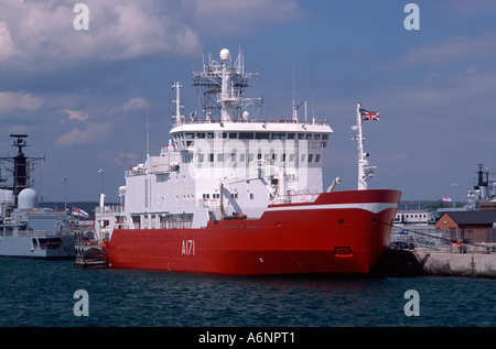 HMS Endurance-hydrographischen Umfrage und Antarktis Forschung Schiff – veranstaltete die Königin für 2005 Fleet Review in Portsmouth Harbour Stockfoto