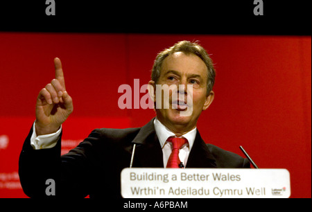 Ex-British Prime Minister Tony Blair Adressierung ein Welsh-Labour-Parteitag Stockfoto