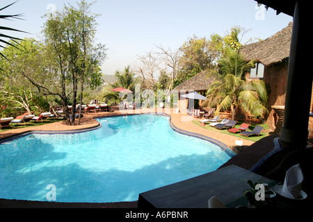 Spektakuläre Poolbereich im Designer Nilaya Hermitage-Boutique-Hotel in Goa Indien Stockfoto