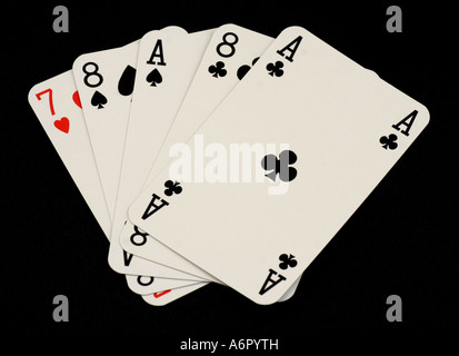 Zwei Paare, Asse und achten durch gehalten, bekannt als die Toten s Hand angeblich Wild Bill Hickok wenn er geschossen und getötet wurde Stockfoto