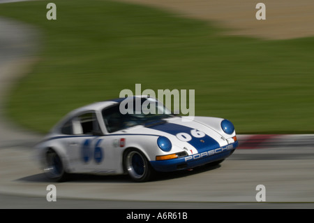 Skott Burkland Rennen seinen 1969 Porsche 911R bei der SVRA Sprint Oldtimer Grand Prix in Mid-Ohio 2004 Stockfoto