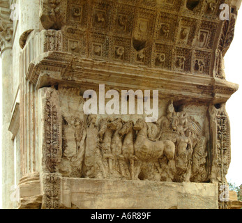 Bogen der Kaiser Titus Flavius Vespasianus Augustus Eingang zum Forum Rom Forum Romanum Italien Europa Stockfoto