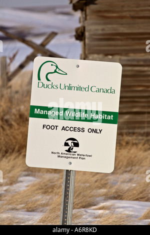 Ein Zeichen der Ducks Unlimited Kanada in malerischen Saskatchewan Kanada Stockfoto