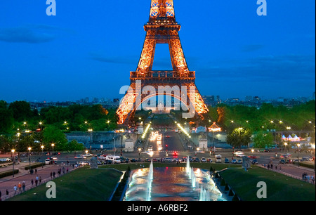 Eiffelturm-Nachtansicht von Palast De Challiot Paris Frankreich Stockfoto