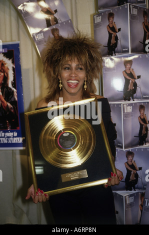 "Turner, Tina, * 26.11.1939, US-amerikanische Sängerin, mit goldene Schallplatte für das Album"Private Dancer"(1984), Geburt Namen Anna Mae Bu Stockfoto