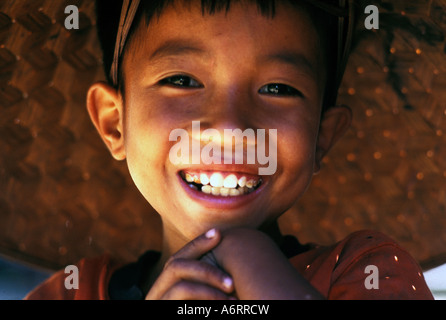 Junge in Xang Hai Dorf in der Nähe von Luang Prabang, laos Stockfoto