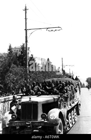 Ereignisse, Zweiter Weltkrieg/zweiter Weltkrieg, Griechenland, Balkan-Kampagne 1941, Soldaten einer deutschen Flugabwehreinheit in Athen 27.4.1941, Stockfoto