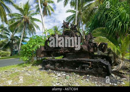 Ein amerikanischer Panzer links nach dem 2. Weltkrieg auf Funafuti, Tuvalu Stockfoto