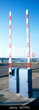 Angesprochen Parkplatz Eingang Sicherheitsschleusen, Panoramic Image mit Keine Personen Stockfoto