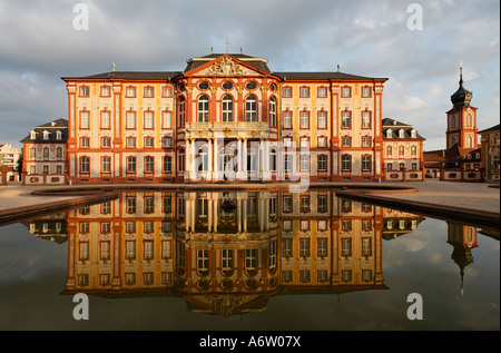 Corps de Logis, Gartenanlage, Schloss Bruchsal, , Landkreis Karlsruhe, Baden-Württemberg, Deutschland Stockfoto