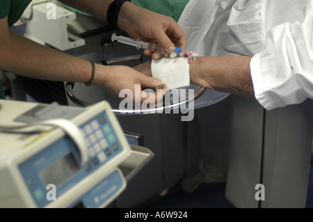 DEU Deutschland Westdeutsches Herzzentrum Essen Klinik für Kardiologie Hybridraum DEU Deutschland Essen Westdeutsches Herzzentrum Klinik für Kardiologie Hybridraum WICHTIG Fotos duerfen nicht für Werbung PR anderer Kliniken Krankenhaeuser eingesetzt werden Stockfoto