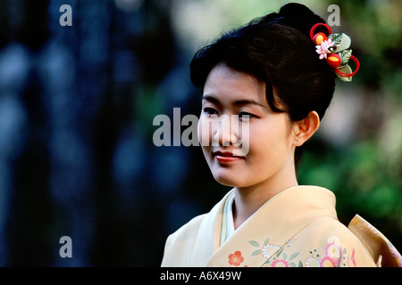 Porträt einer japanischen Dame in Tracht. Stockfoto