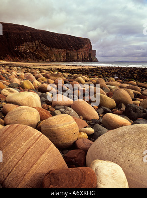 Einen stimmungsvollen Sommerabend s an der Rawick Bucht auf der Insel Hoy auf den Shetland-Inseln Stockfoto