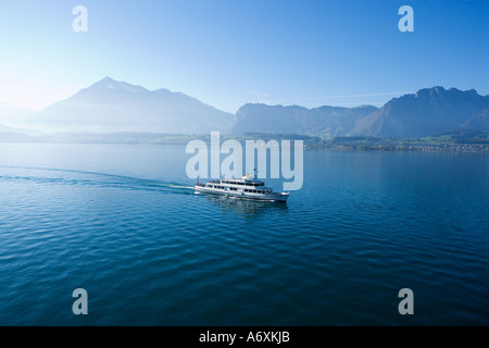 Der Schweiz Touristenboot auf Thunersee Berner oberland Stockfoto