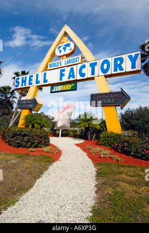 Weltweit größte Shell Factory eine beliebte Touristenattraktion in North Fort FT Myers Florida FL Stockfoto