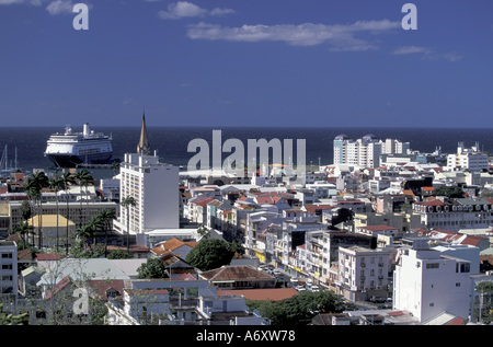 Karibik, Französische Antillen, Martinique. Fort de France; Stadt von Calvaire Hügel; tagsüber Stockfoto