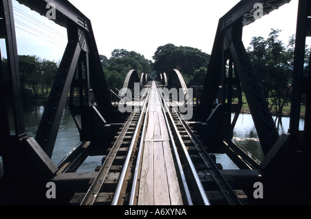 Brücke Fluss Kwai Thailand Thai Zug Eisenbahn Krieg Stockfoto