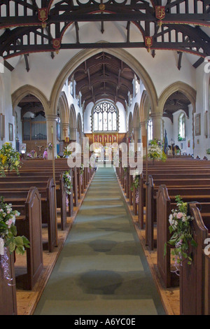 Blumenfest am St. Peter St.Paul Kirche Chingford London UK Stockfoto