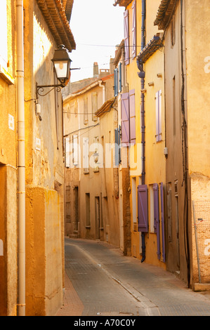 Gruissan-Village. La Clape. Languedoc. Dorfstraße. Frankreich. Europa. Stockfoto