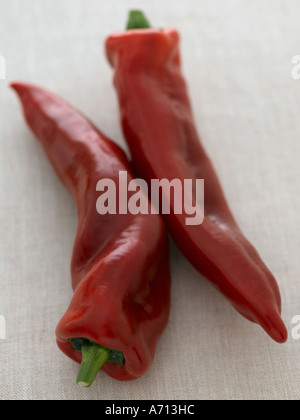 Romano Paprika auf natürlichen Leinen Hintergrund - high-End Hasselblad 61mb digitales Bild Stockfoto
